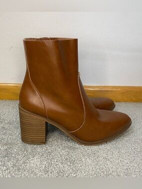Universal Thread Brown Cleo Heeled Booties Round Toe Womens 10